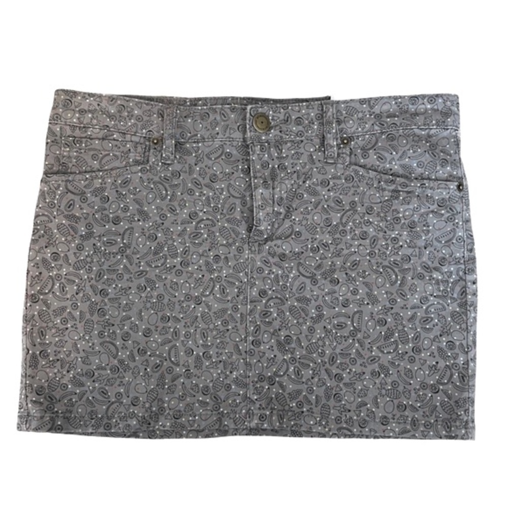 🌺 BCBGeneration Novelty Fruit Gray The Joey Jean Skirt Size 28